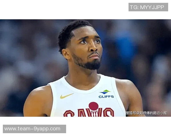 小米切尔:团队配合出色传球流畅避免孤军奋战